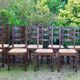 Suite de 17 chaises paillées à haut dossier