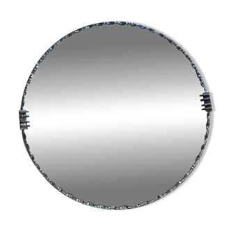 Round Art Deco mirror from the 1940s/50s with a bevelled edge.