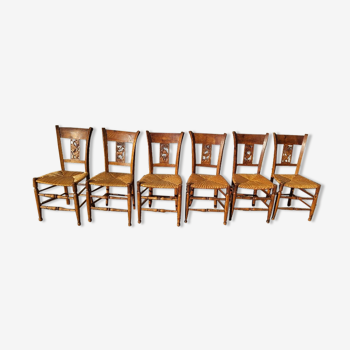 Series of 6 walnut chairs back scupte of the xix th siecle