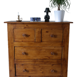 Commode campagnard en sapin