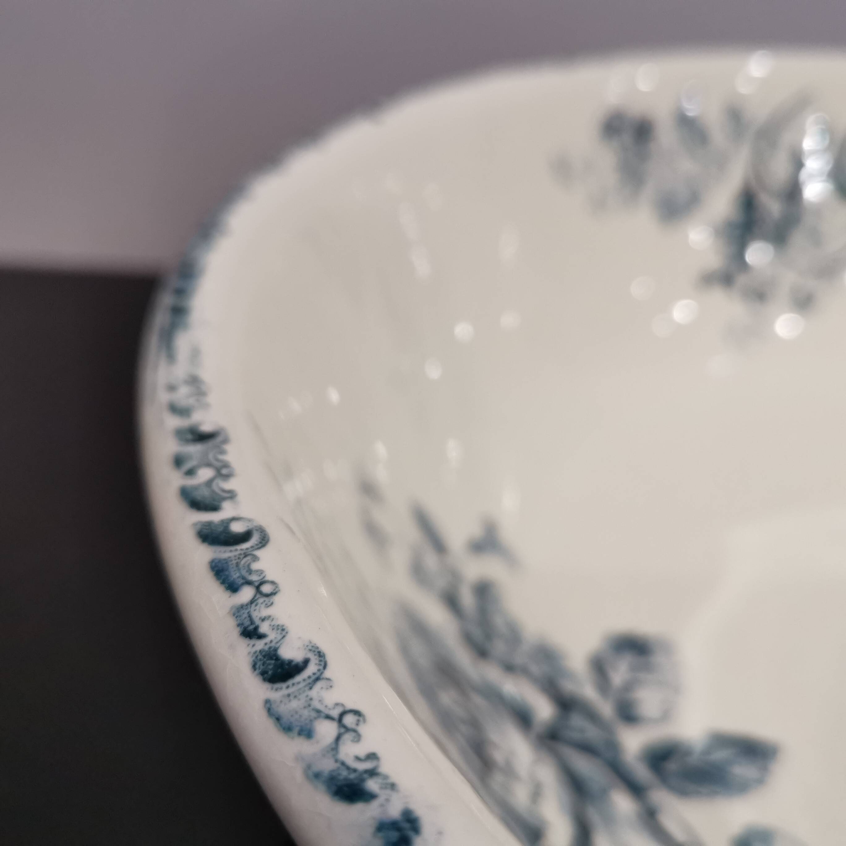 Old dish/ Terre De Fer basin Choisy-le-Roi E. Bourgeois