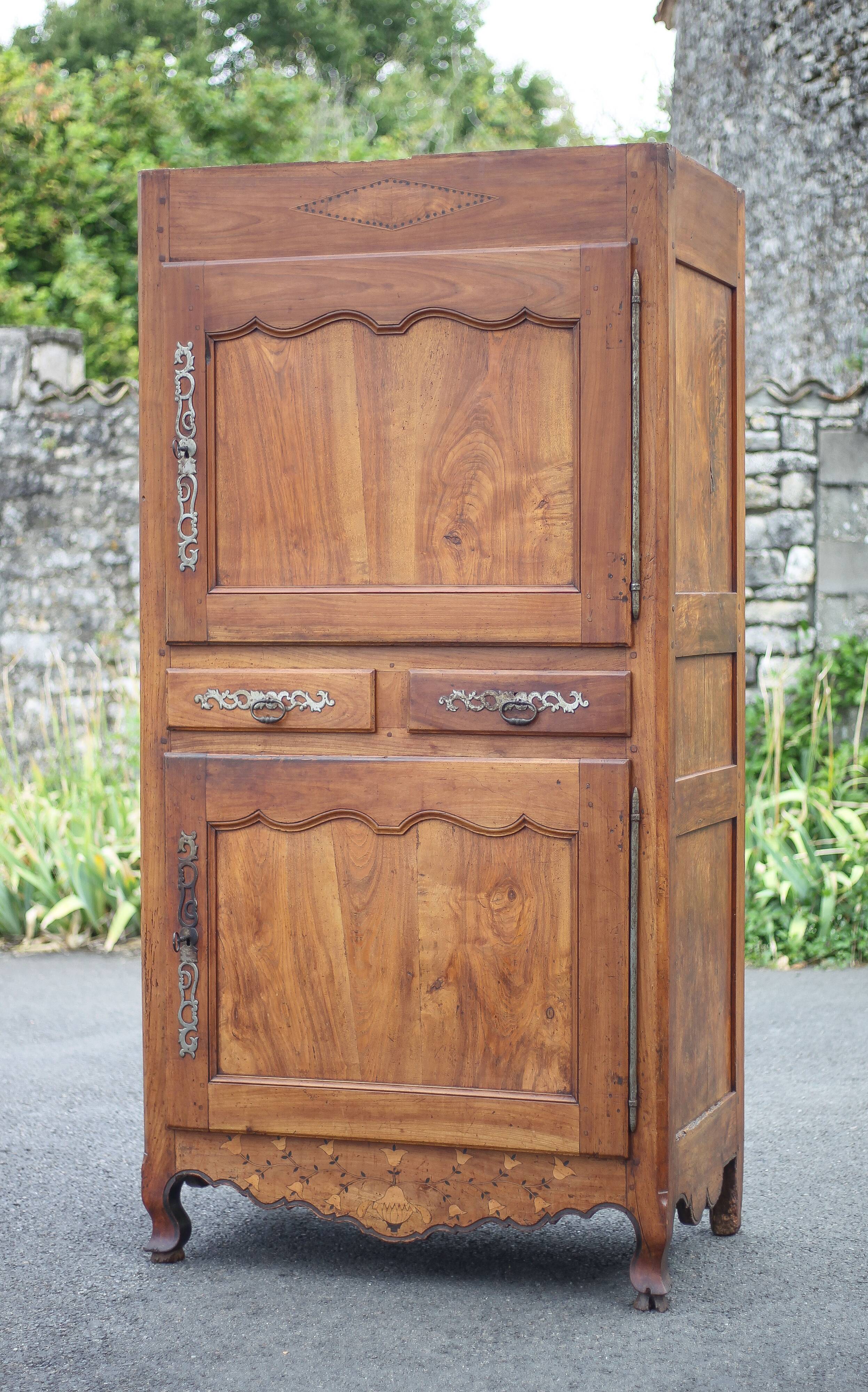 Bonnetière Homme Debout Vendéenne - XIXème Siècle - Bois Massif