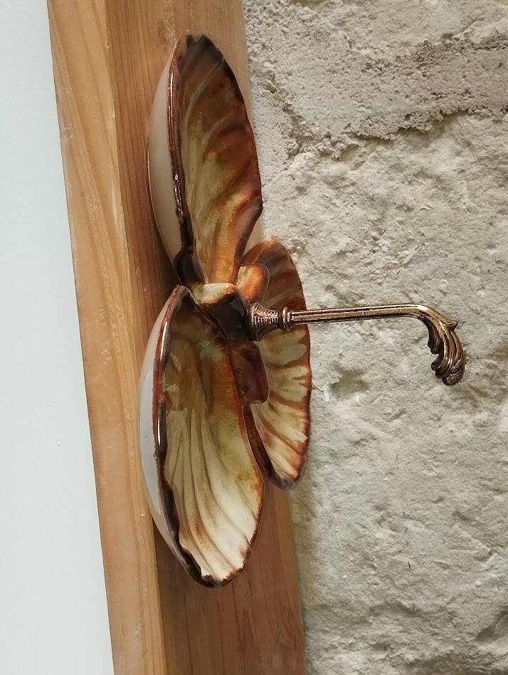 Large scallop shell dish – French earthenware – 1950s–70s – Vintage