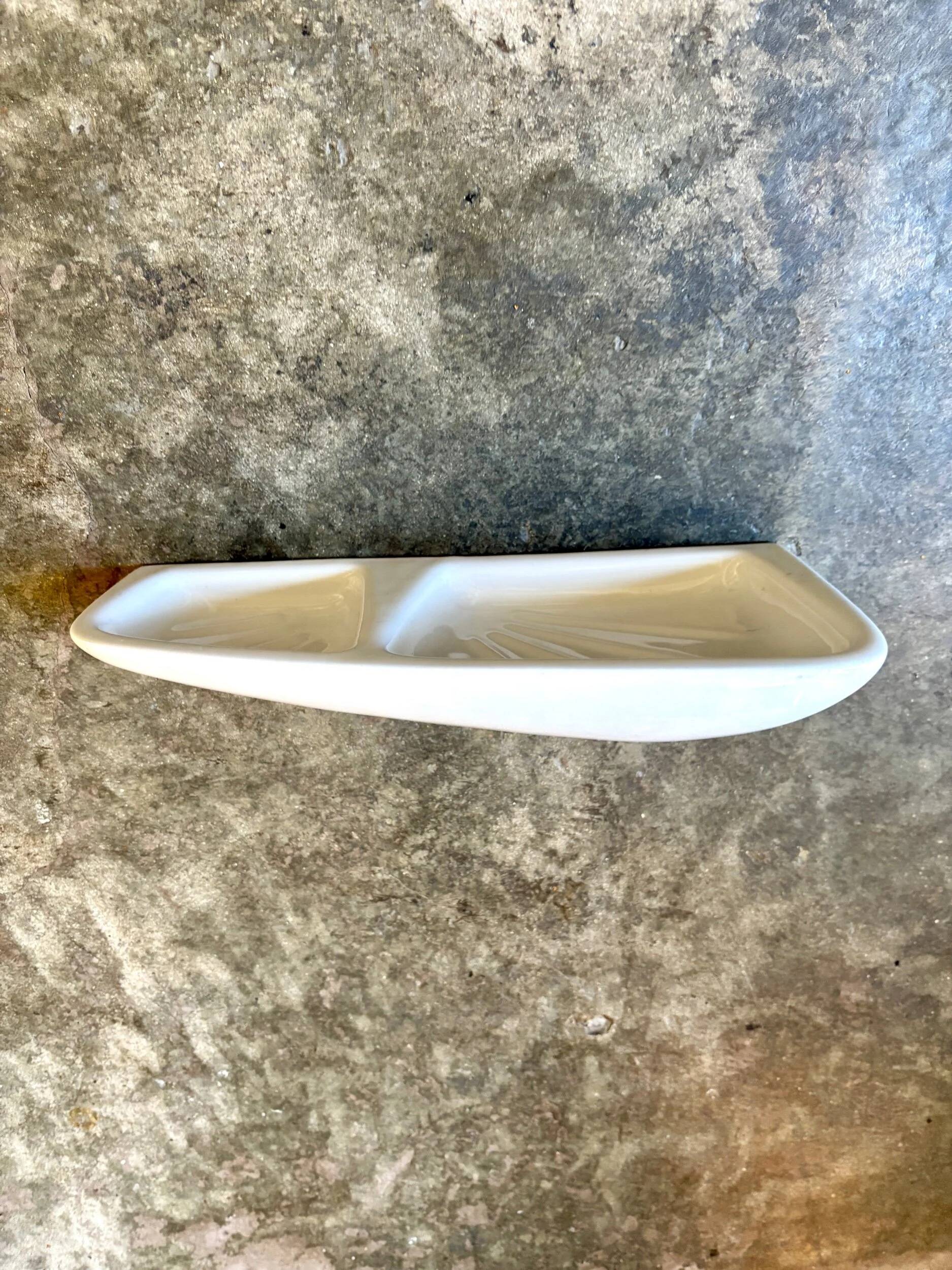 White earthenware wall-mounted soap dish no. 2