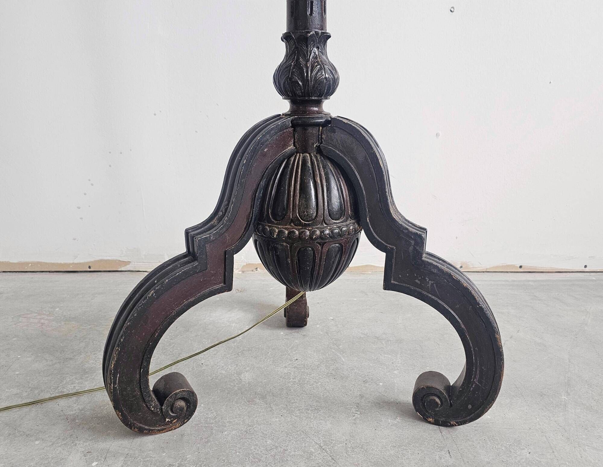 Antique floor lamp in carved oak, Austria late 1890s.