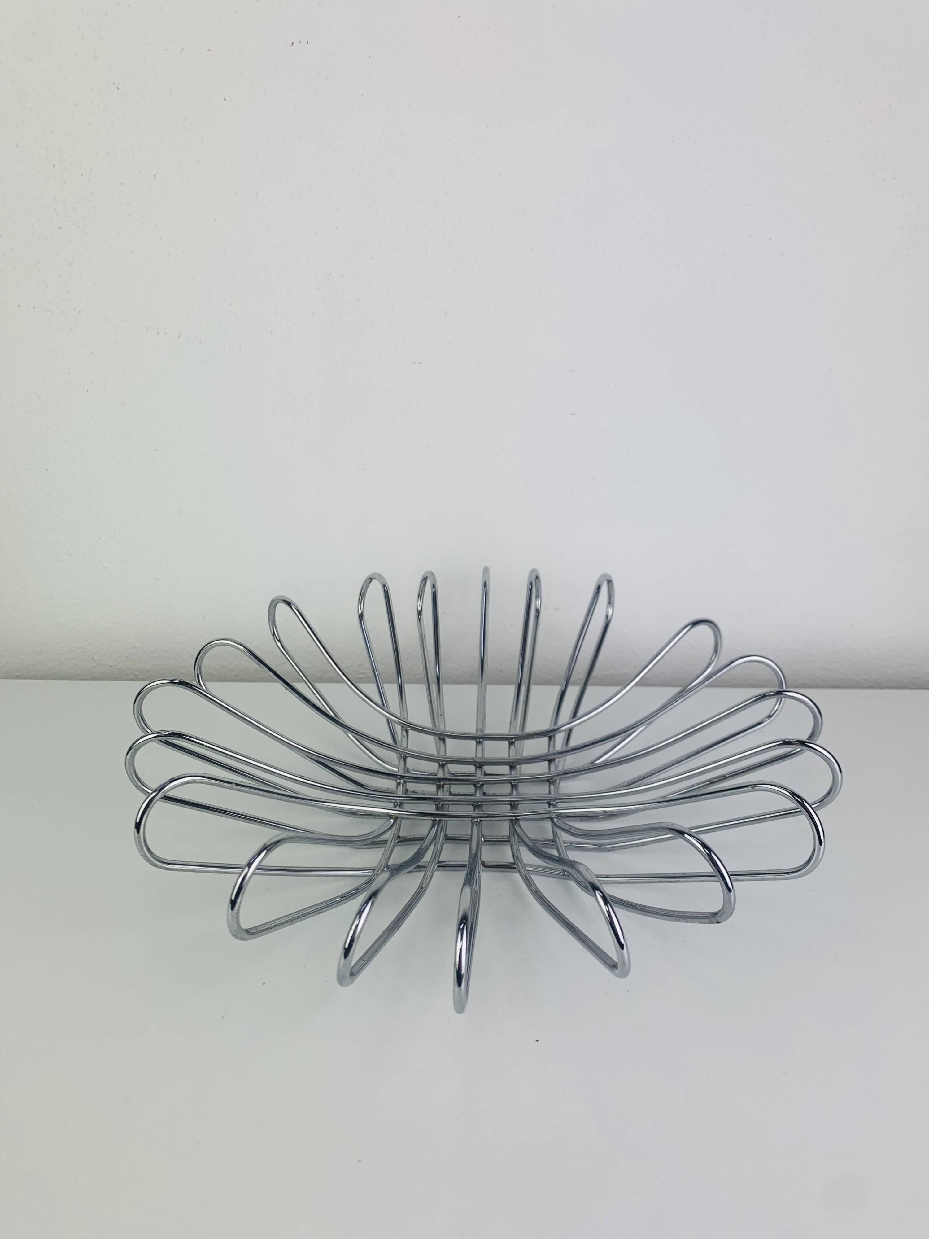Chrome wire fruit bowl, 1970s.