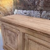 Patinated countertop