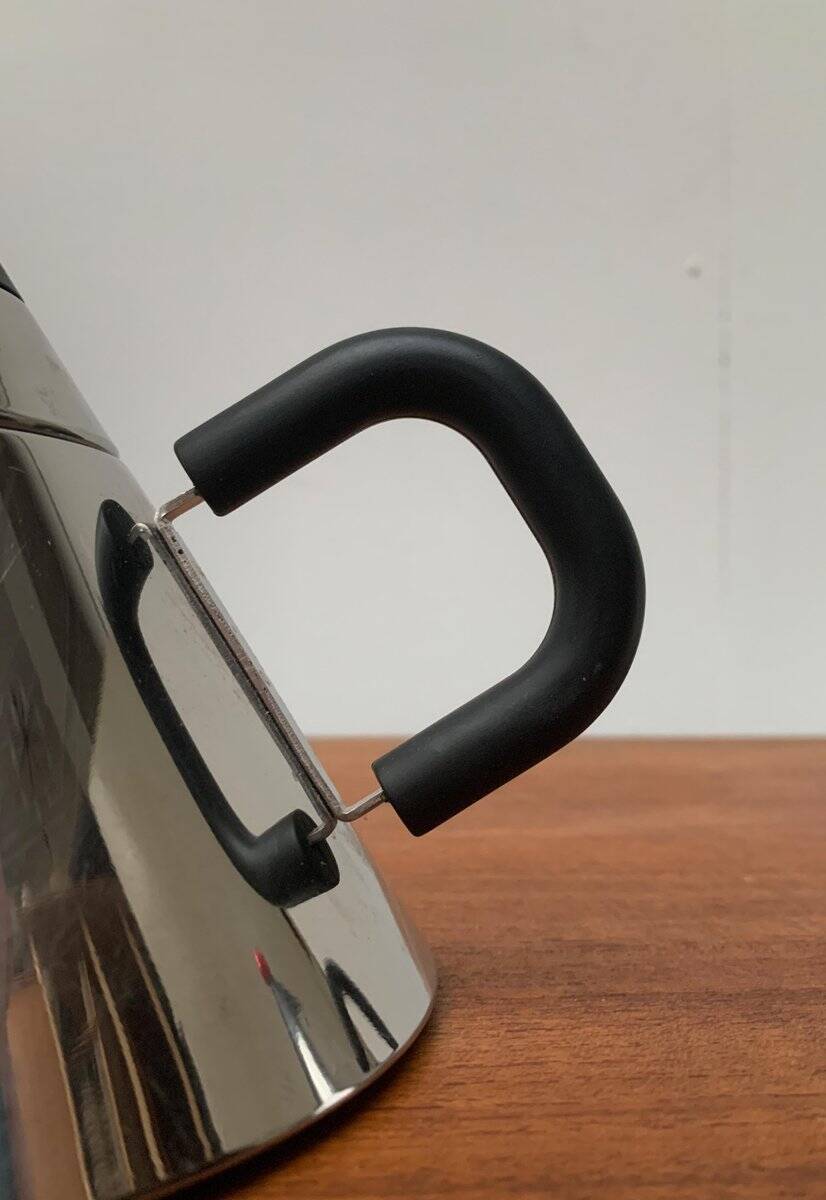 Postmodern Japanese kettle in stainless steel, set of 2