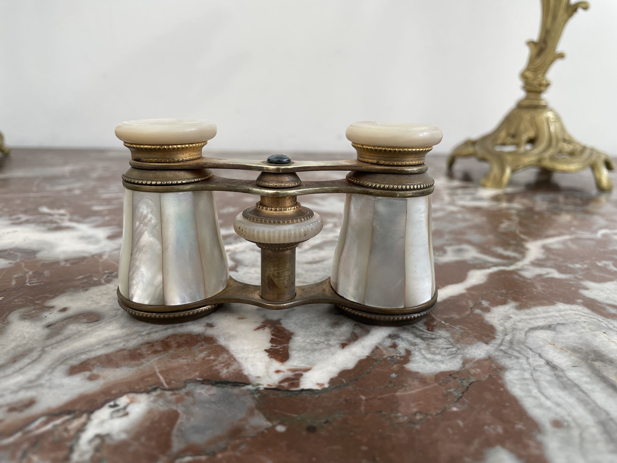 Opera binoculars in Mother-of-Pearl and Brass - authentic - Early XXth - France