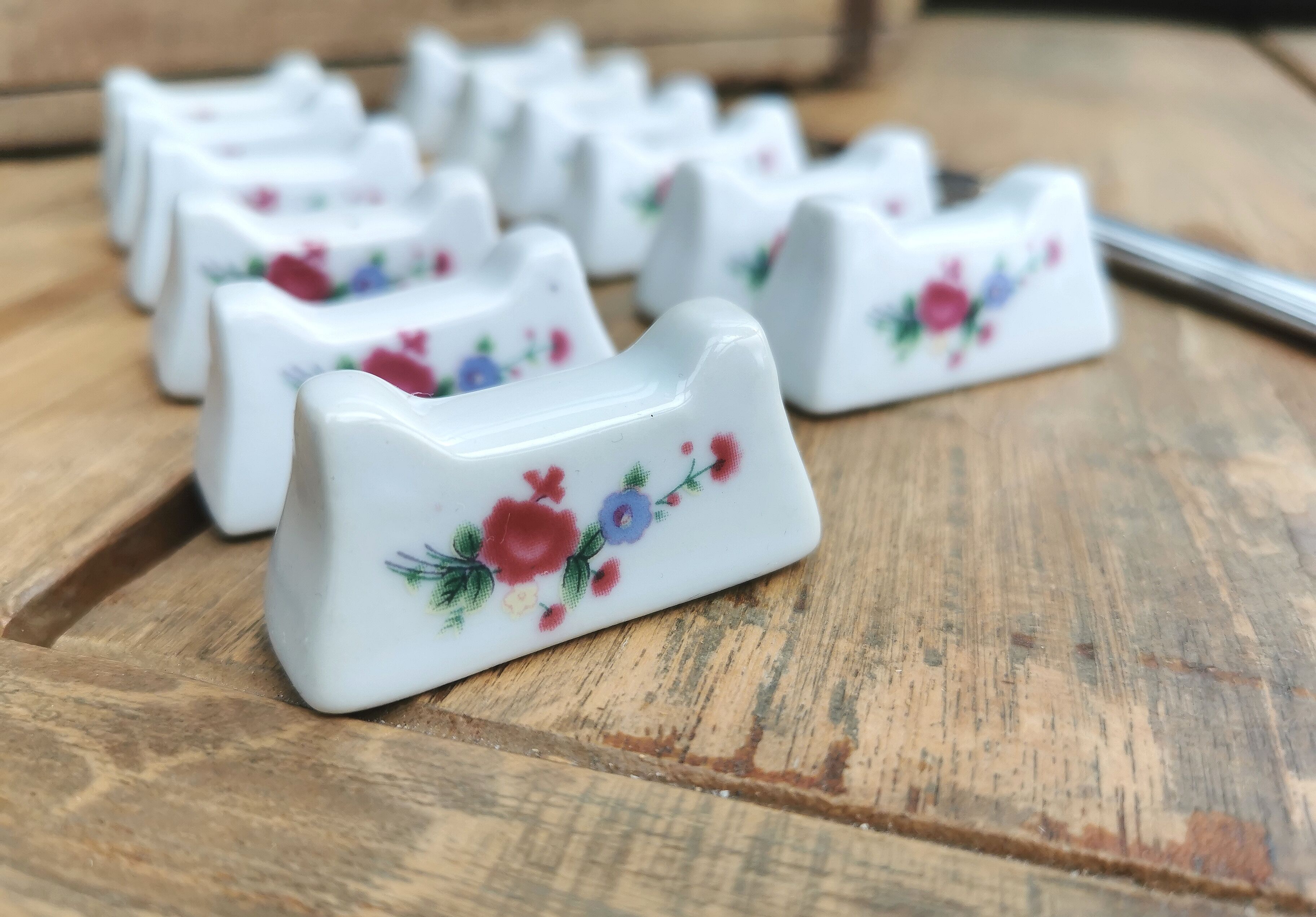 Set of 12 knife holders