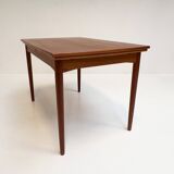 Solid wood extendable Danish table, 1970s