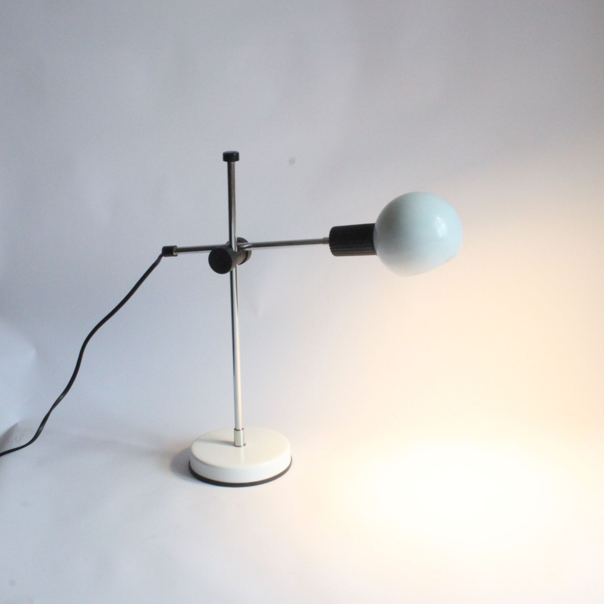 Veneta lumi italian swing arm desk office lamp 1980s