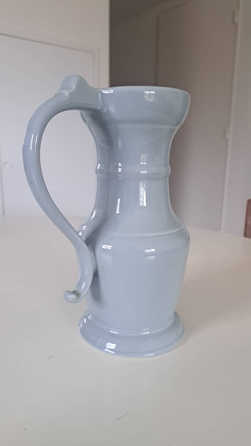 Porcelain jug