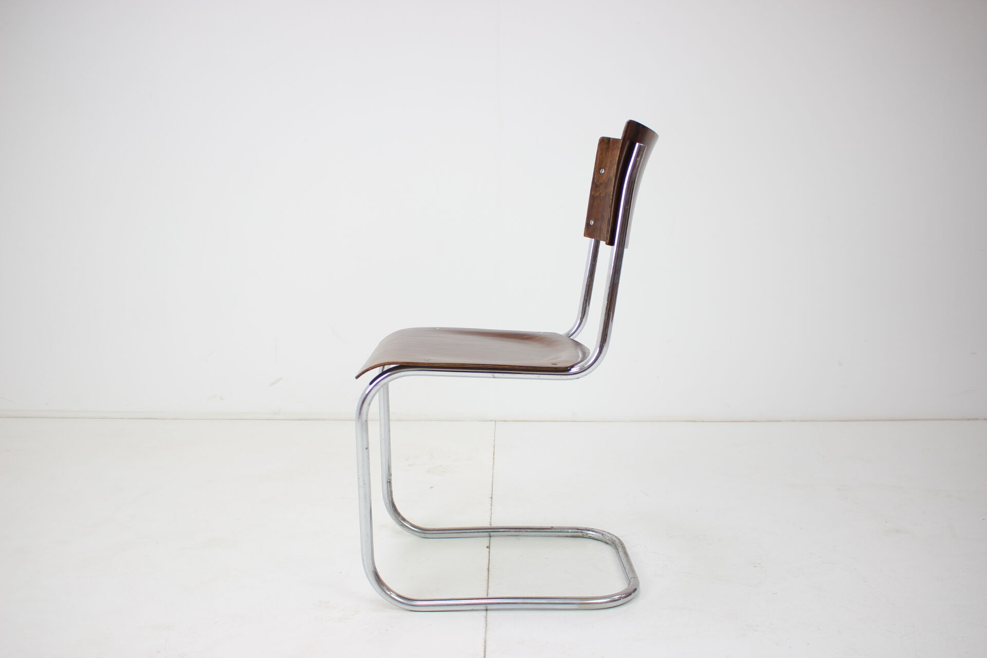 Art deco chair designed by mart stam, type s10, 1930