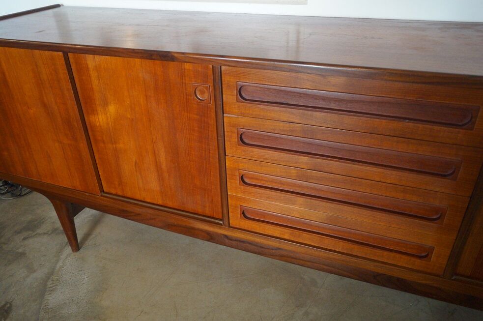 Johannes Andersen 1960 teak enfilade