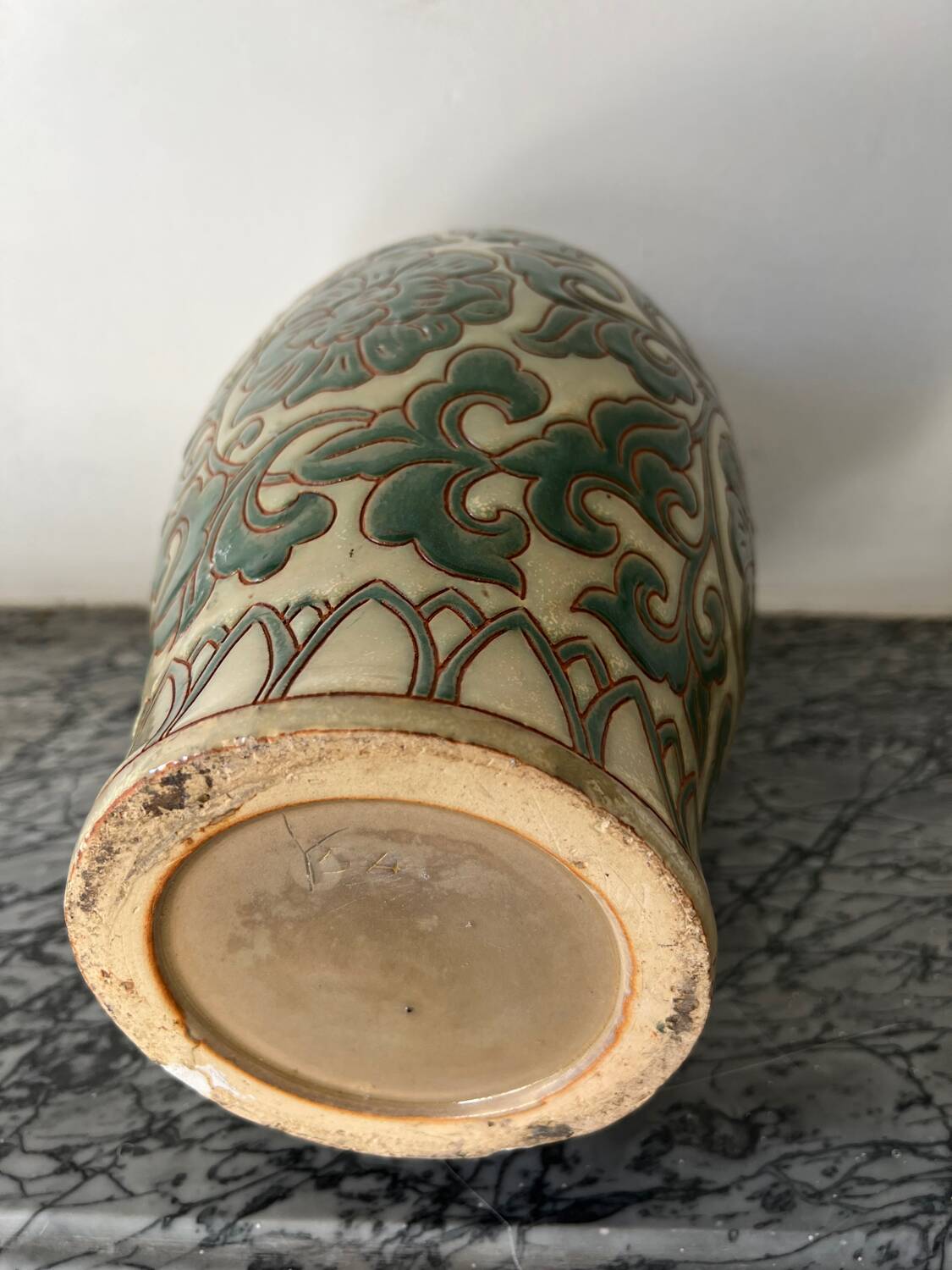 Antique-style ceramic vase