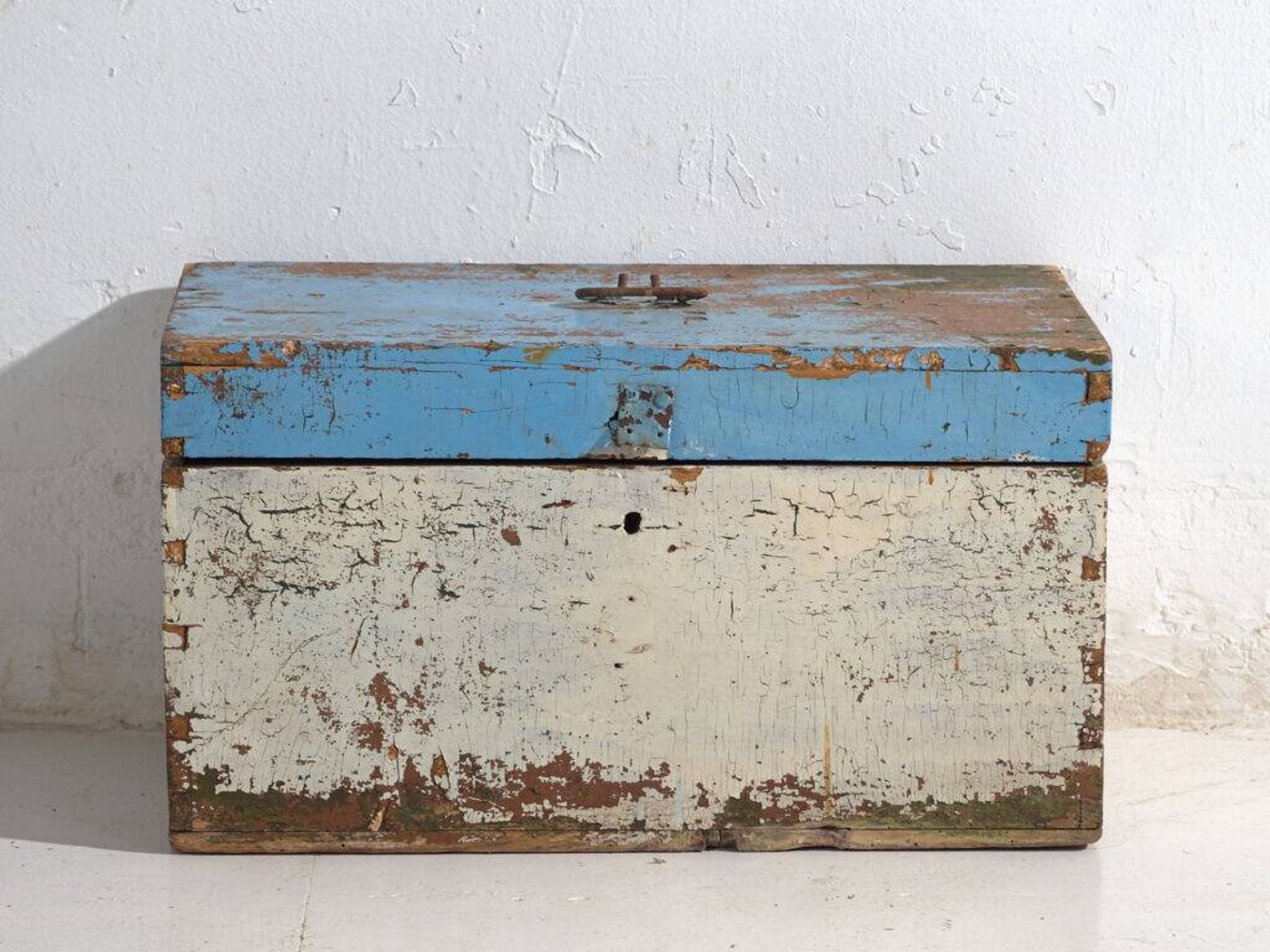 Small antique painted pine chest – Poland, around 1930