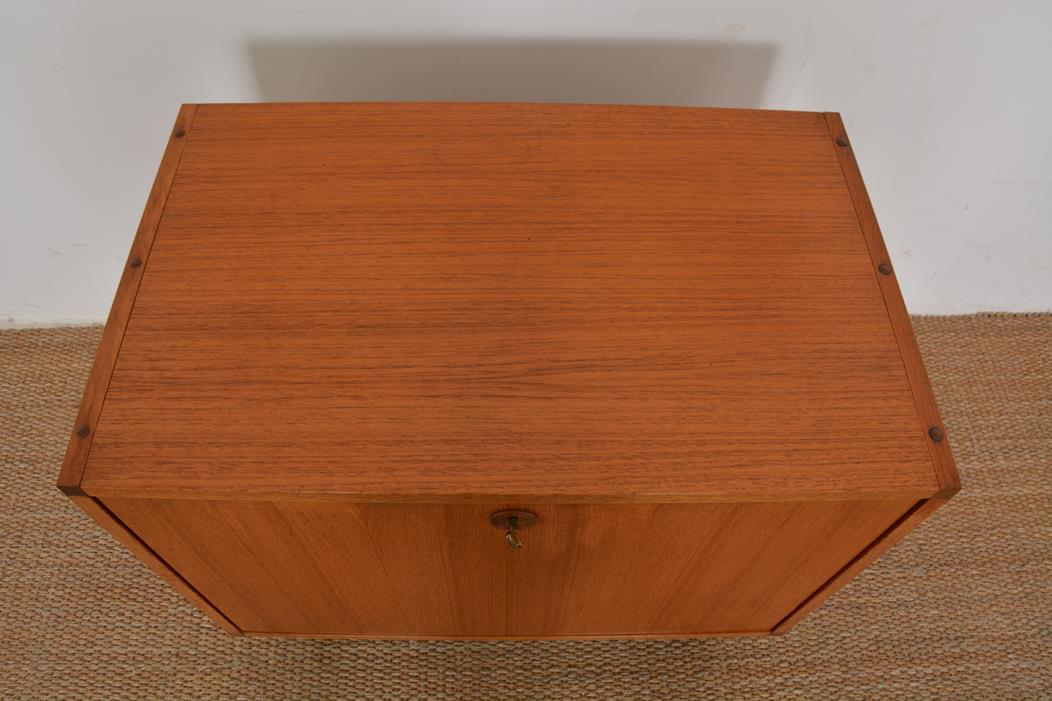 Meuble ARP vintage datant des années 50