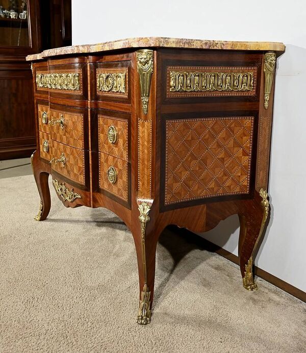 Commode en Bois de Rose et Amarante, style Transition Louis XV / Louis XVI – Fin XIXe