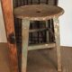 Tabouret d'atelier esprit wabi-sabi
