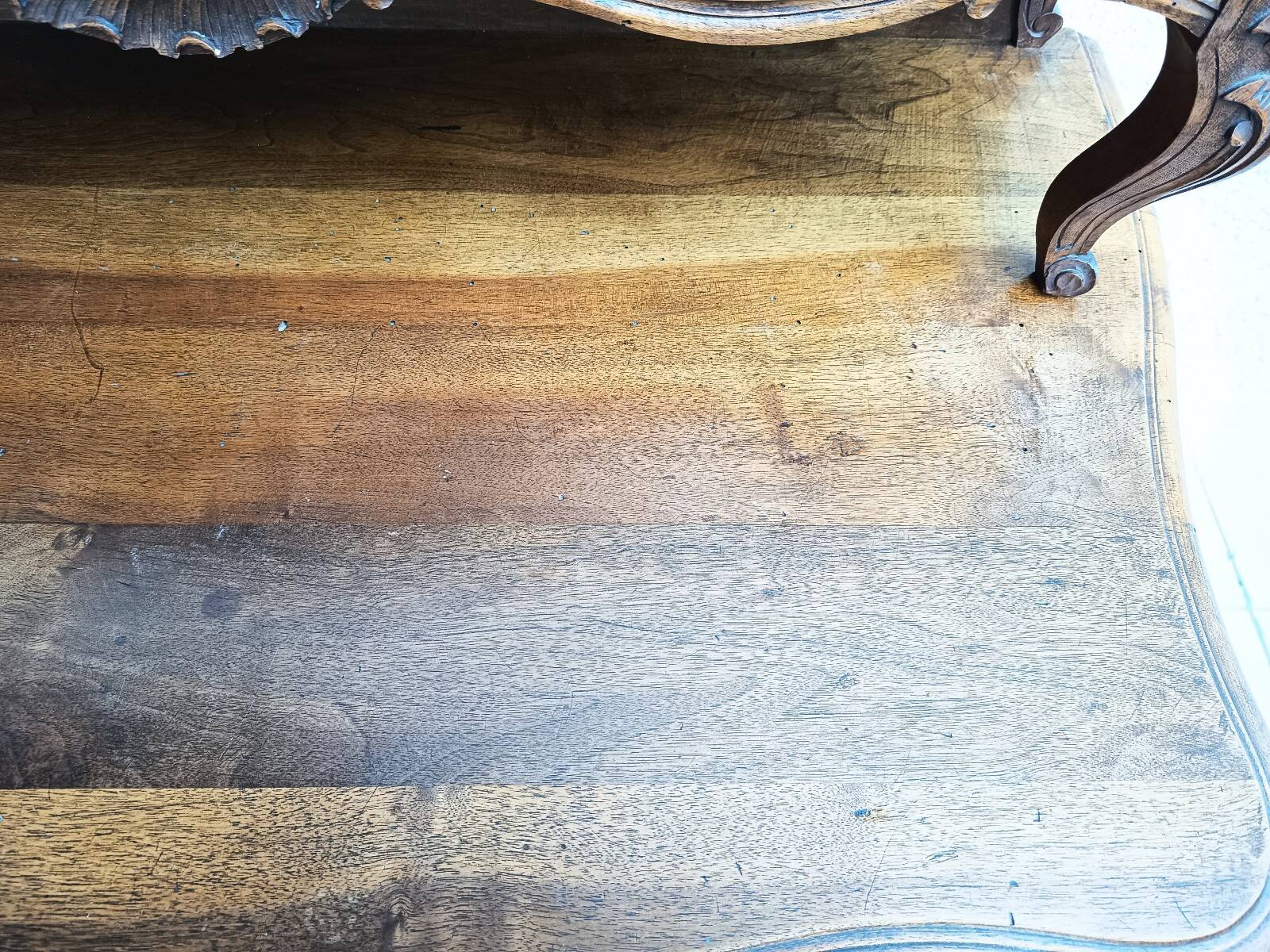 Louis XV desk in walnut