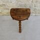 Tabouret tripode en bois massif, dit de vacher