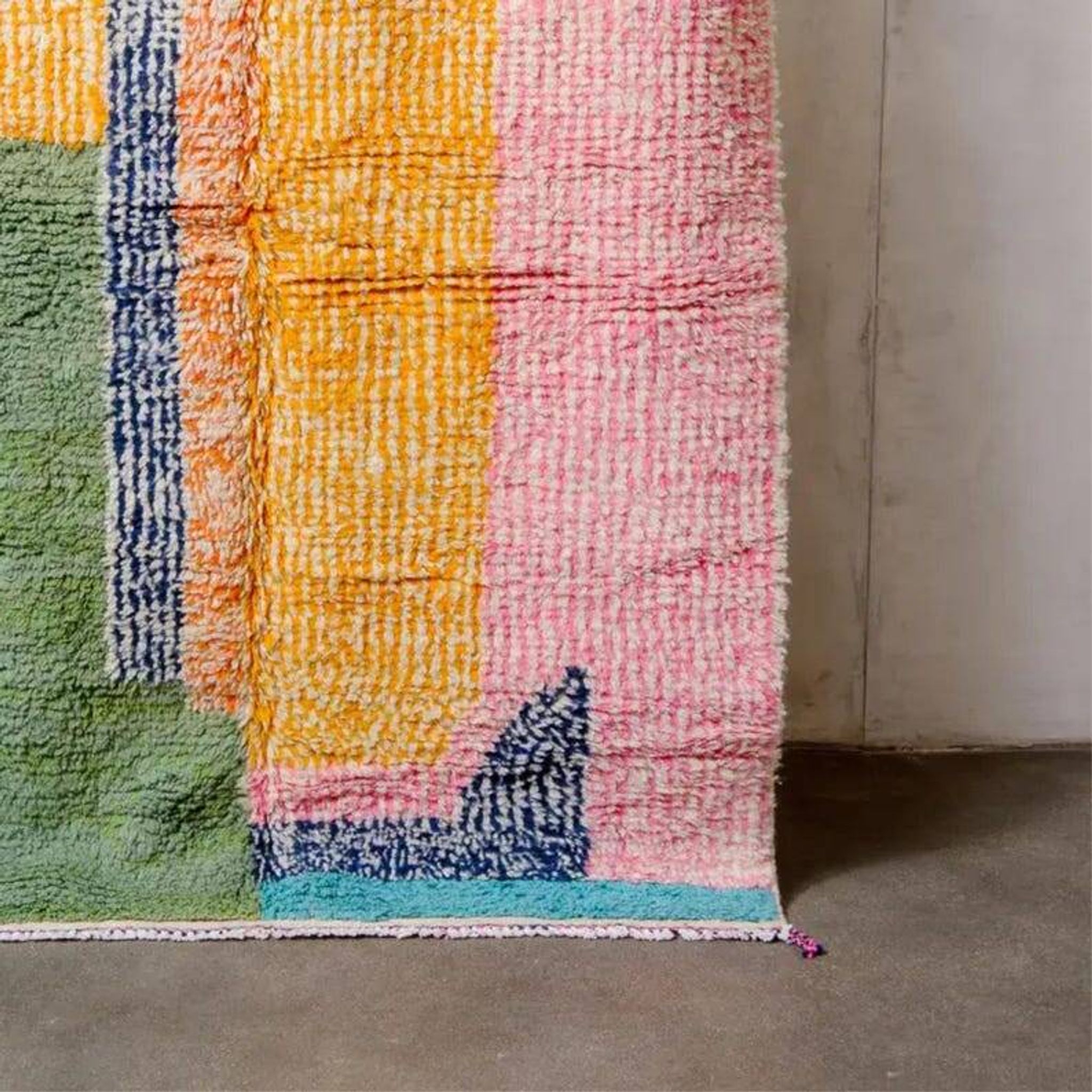 Moroccan Berber rug 270cm x 150cm