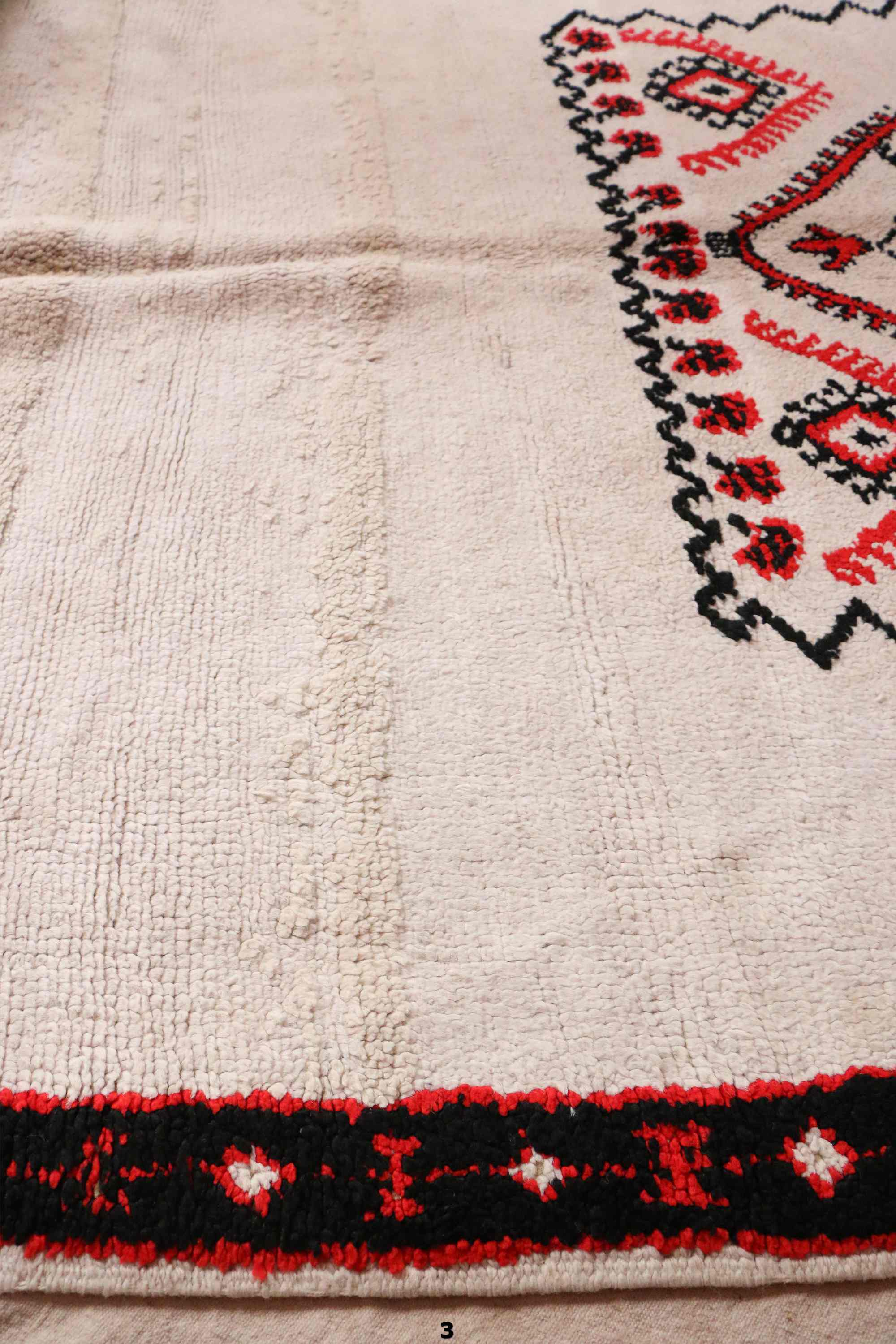 Moroccan carpet white - 131 x 237 cm