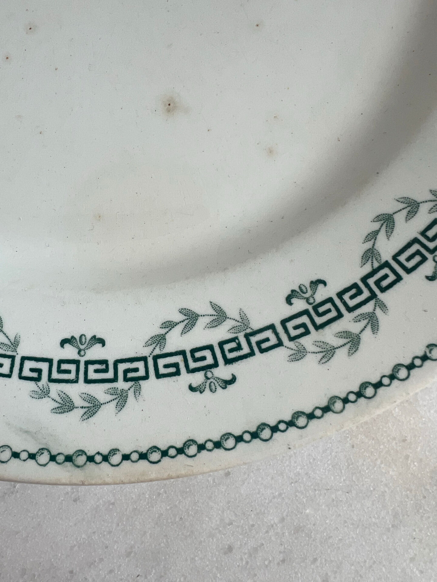Lot de 2 assiettes plates GIEN, Collection Austerlitz