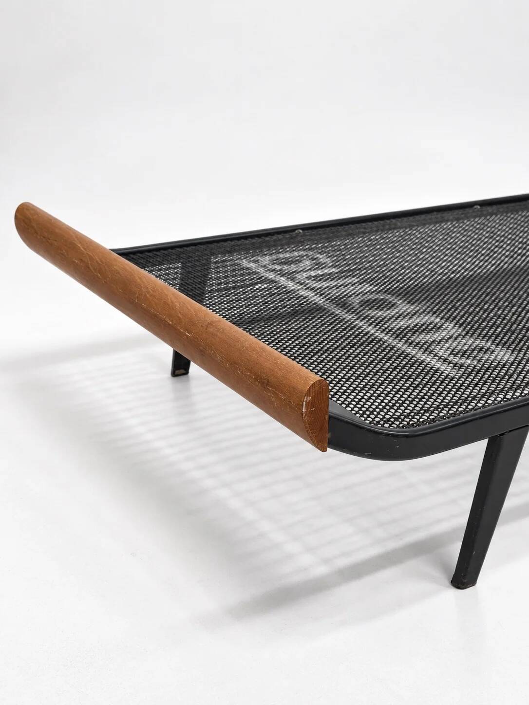 Daybed Auping Cleopatra by Dick Cordemeijer, black steel and teak, 1950s