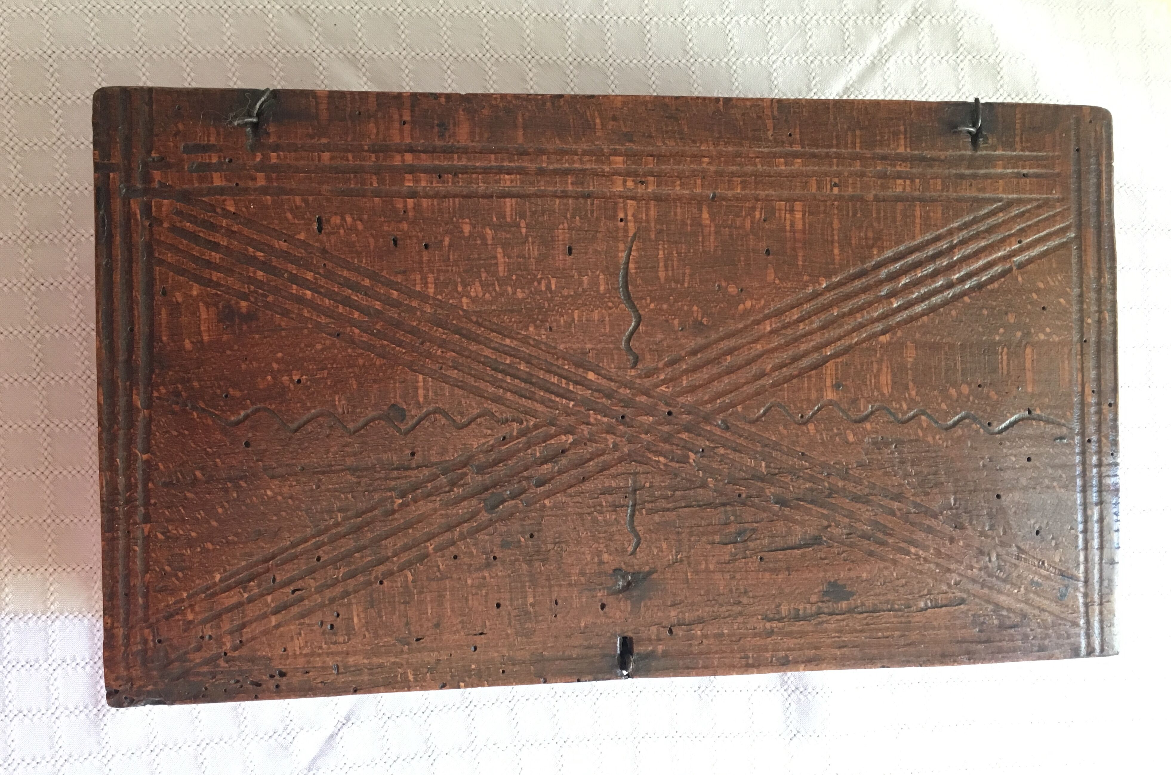 Popular Art wooden box