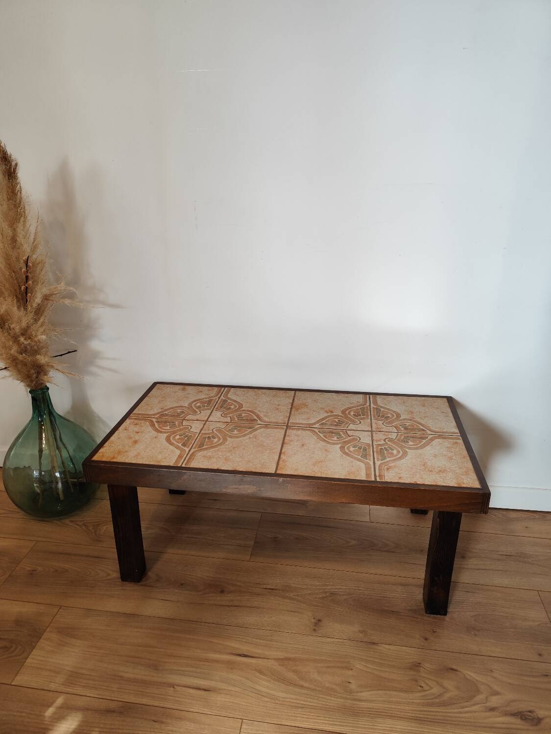 Vintage coffee table in ceramic and wood