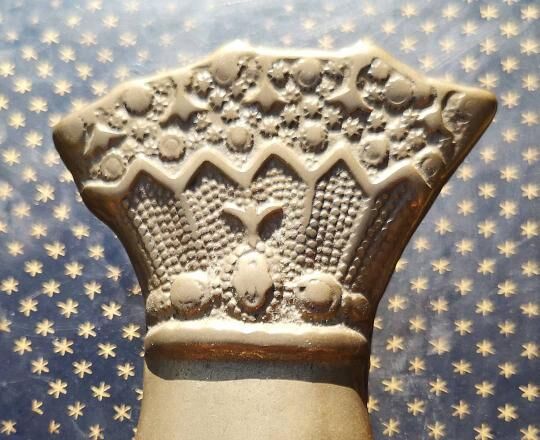 Solid brass mail clamp