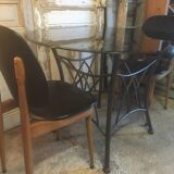 Table ronde pieds métal et verre fumée