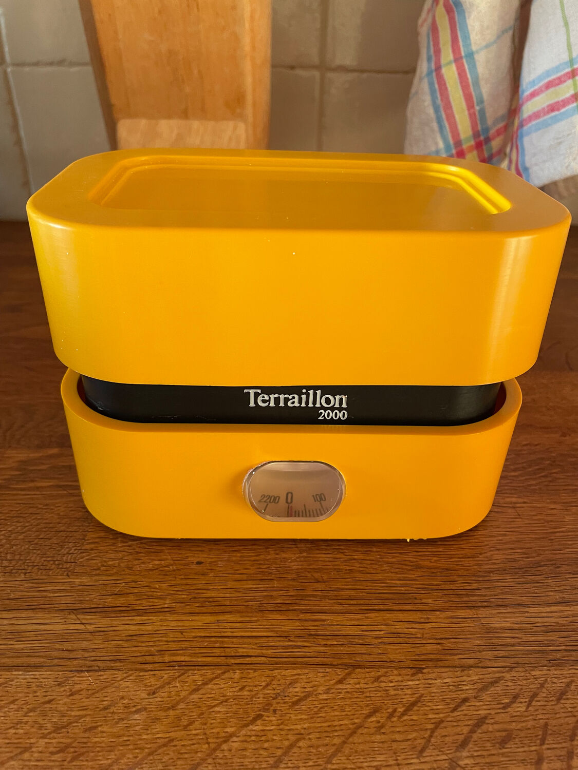 Terraillon scale 2000 orange-yellow