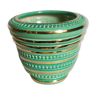 Ceramic pot cover in Art-Deco slurry
