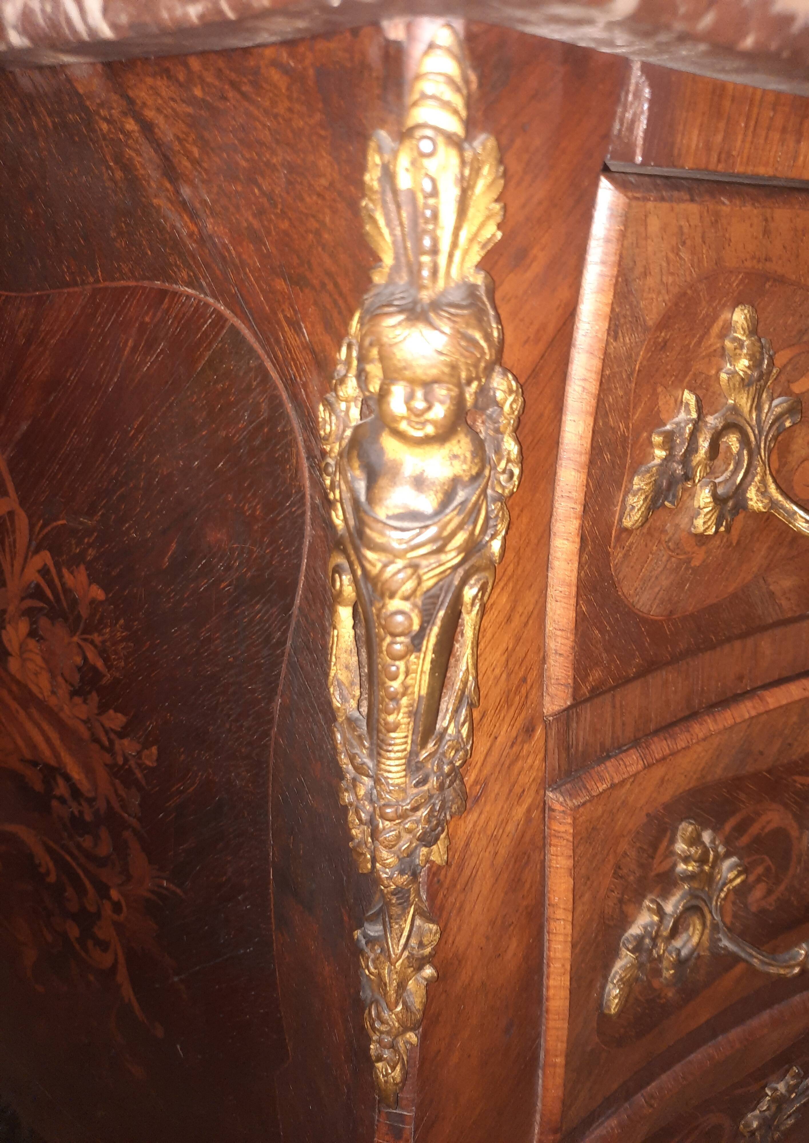 Louis XV style commode, late nineteenth century.