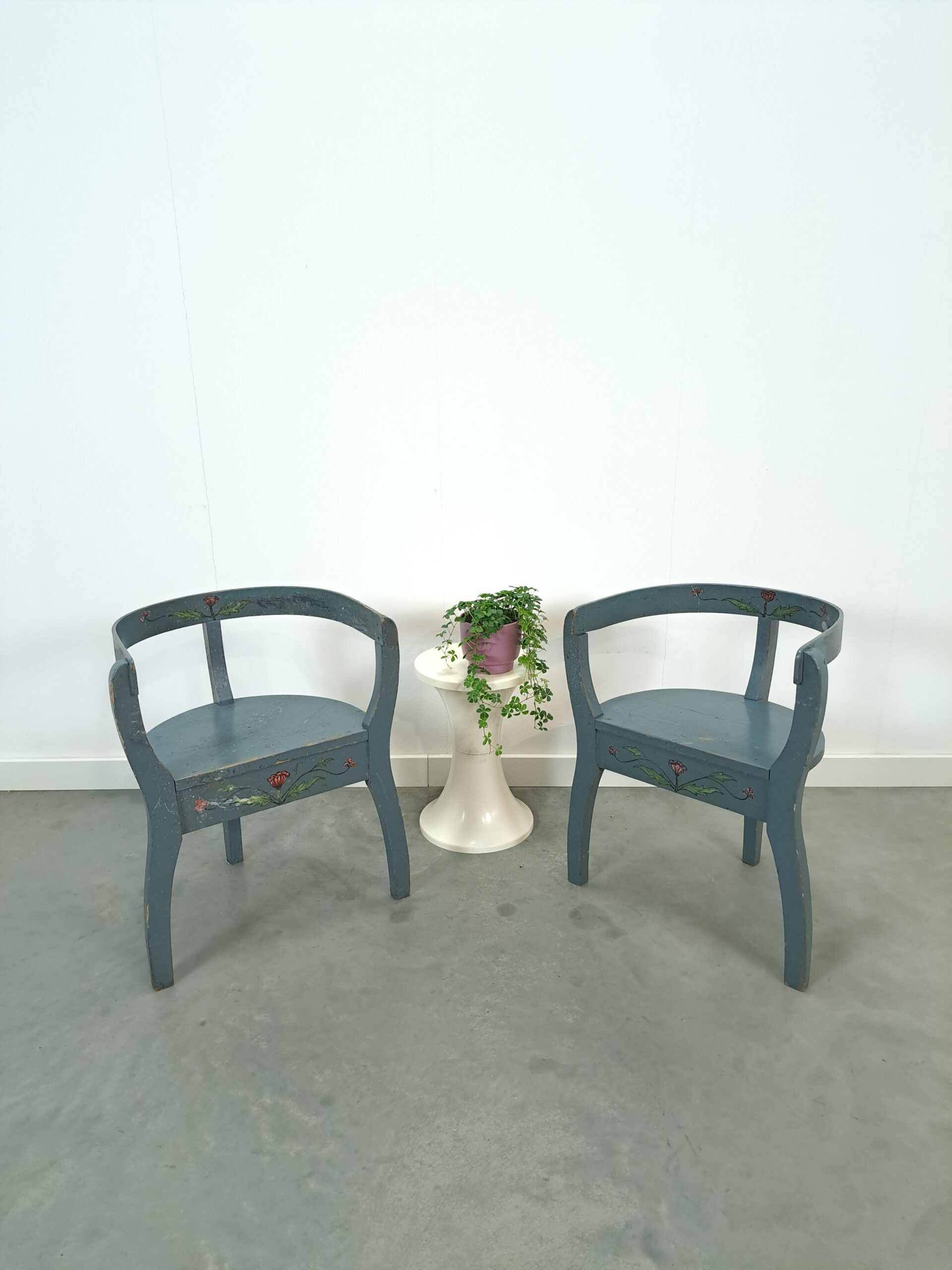 Old wooden blue set of chairs with flowers from Sweden