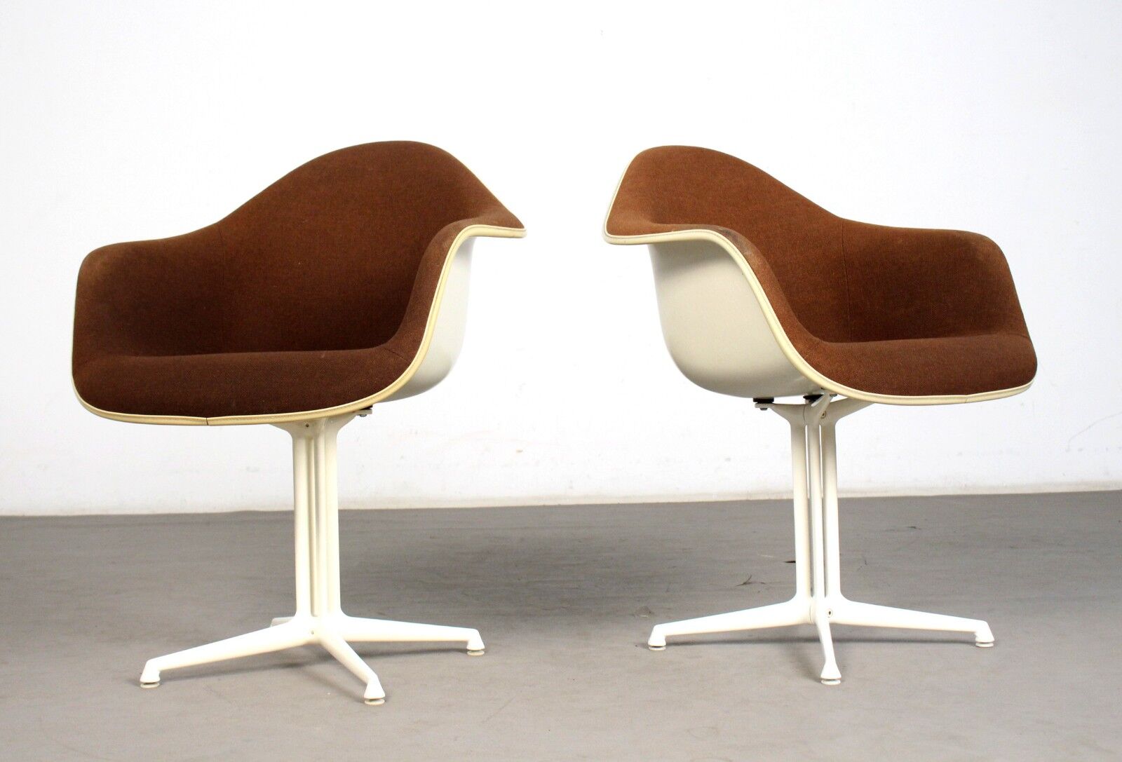Paire de fauteuils ’La Fonda’ de Charles & ray Eames