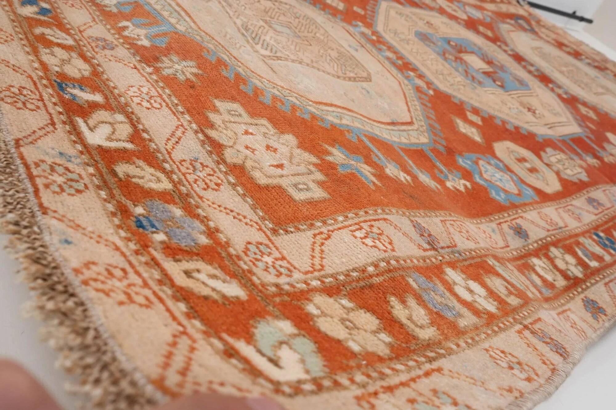 Vintage handmade Turkish rug 125x218 cm