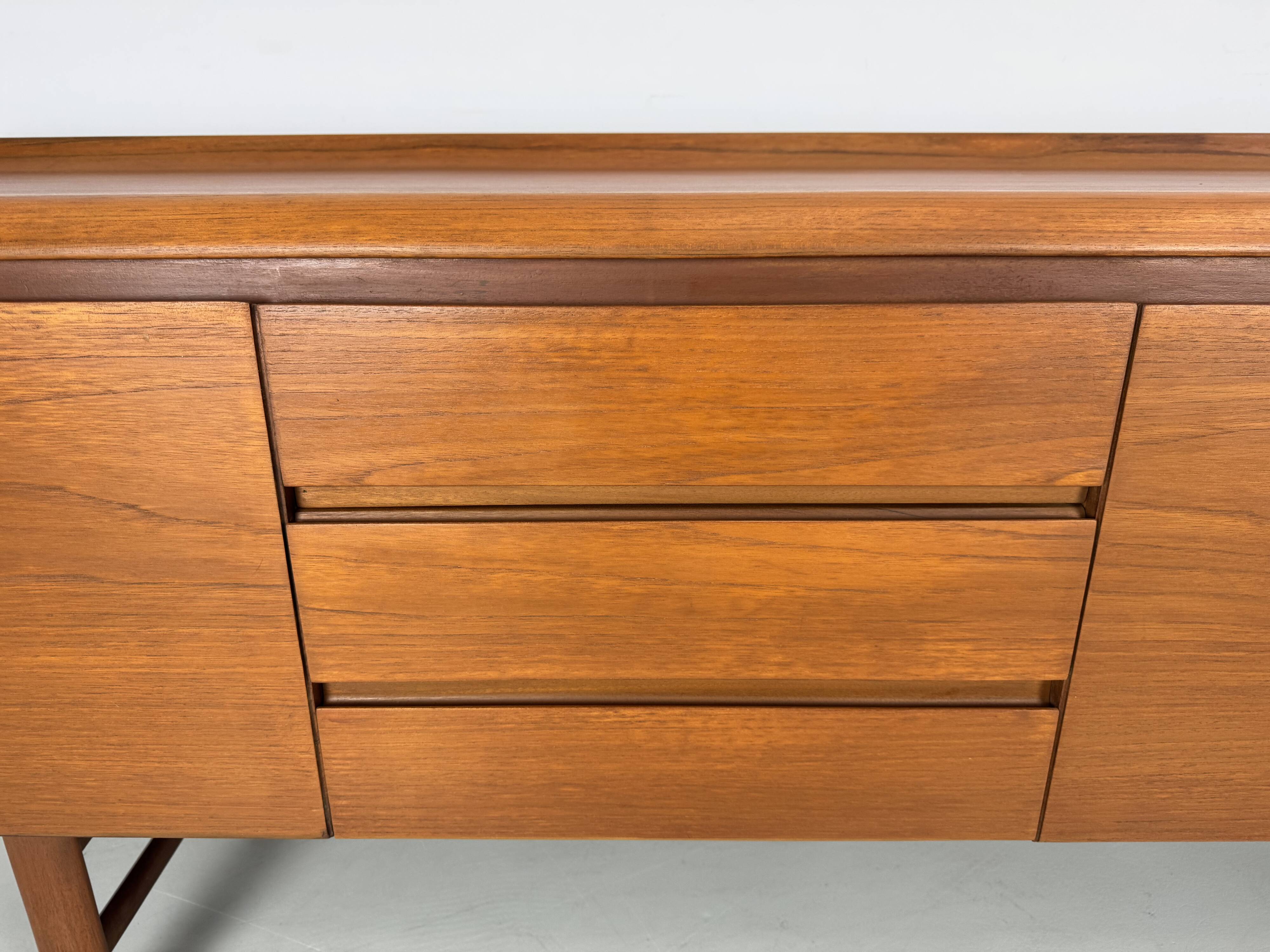Beautiful, rare, minimalist White and Newton sideboard from the 1960s.