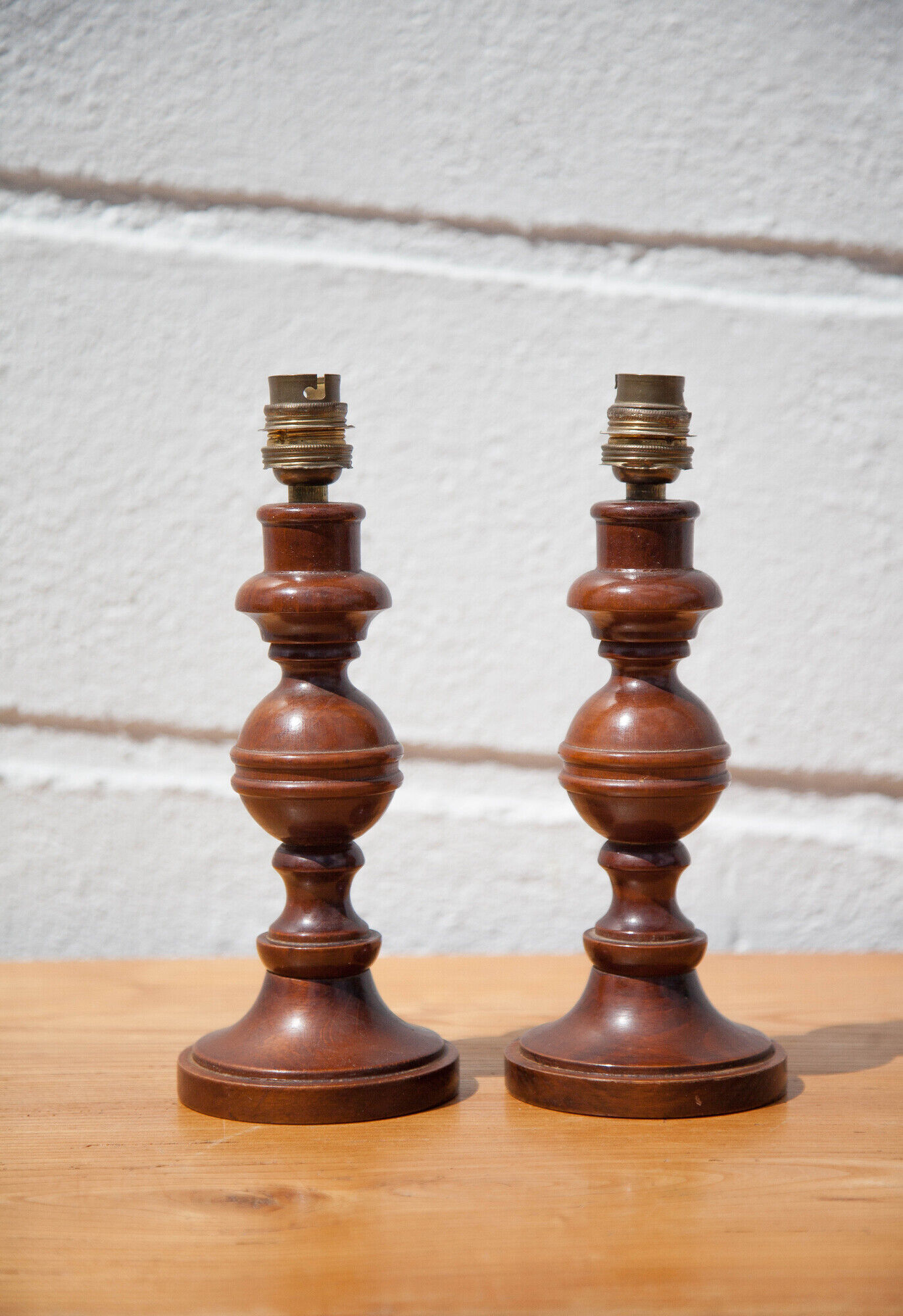 Pair of wood lamp, vintage turned wood lamp foot