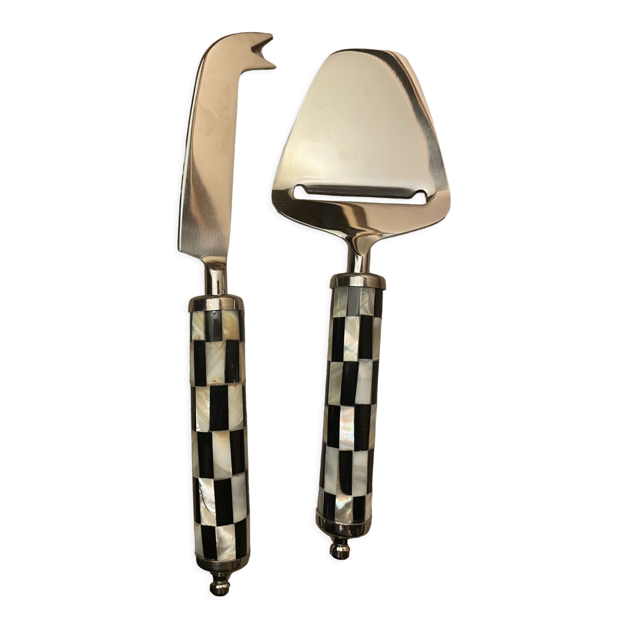 Set of serving cheese knives