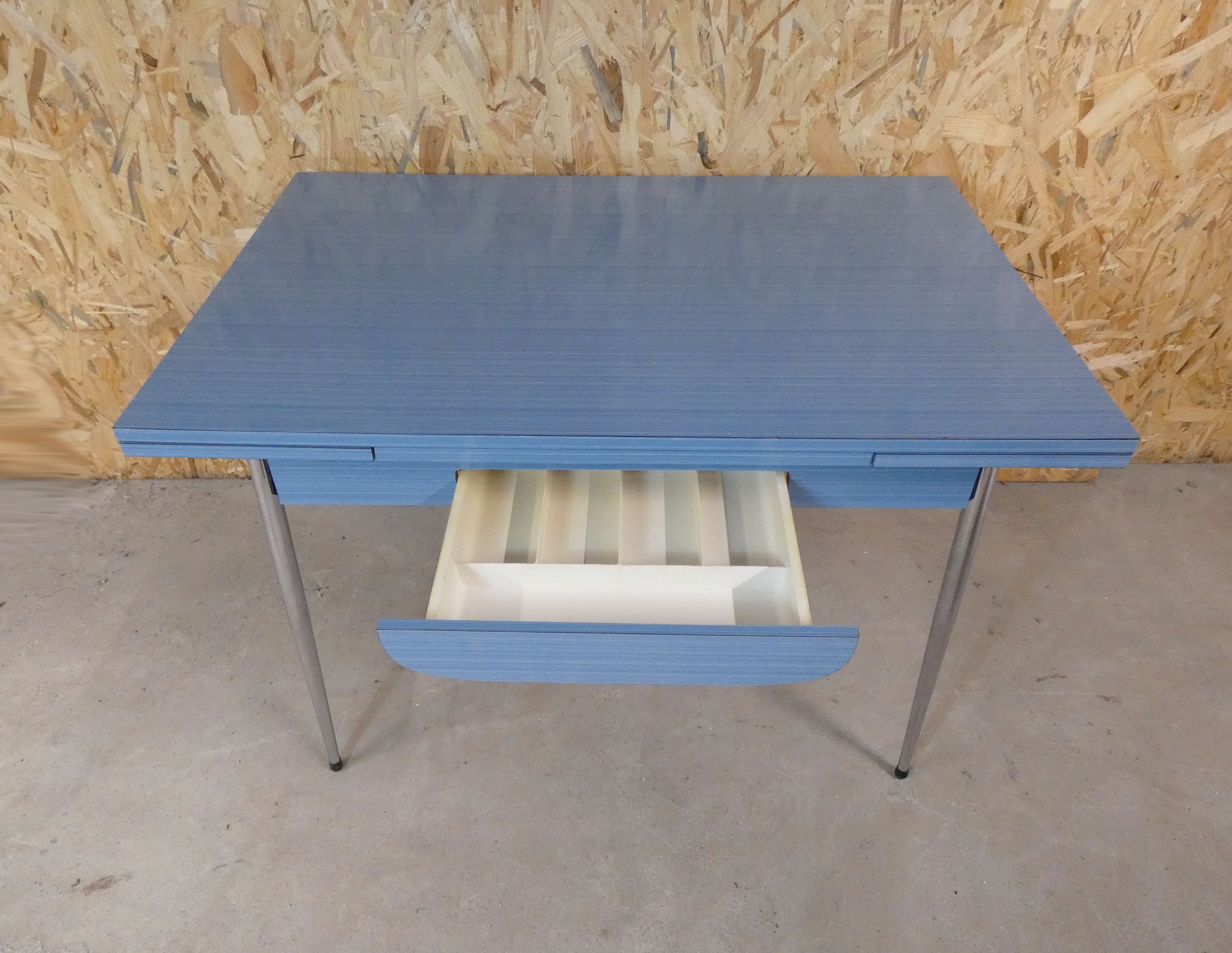 Formica table
