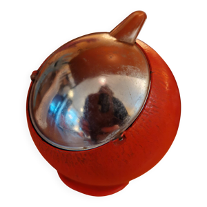 cendrier space age
