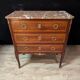 Commode Louis XV en bois de rose avec marbre