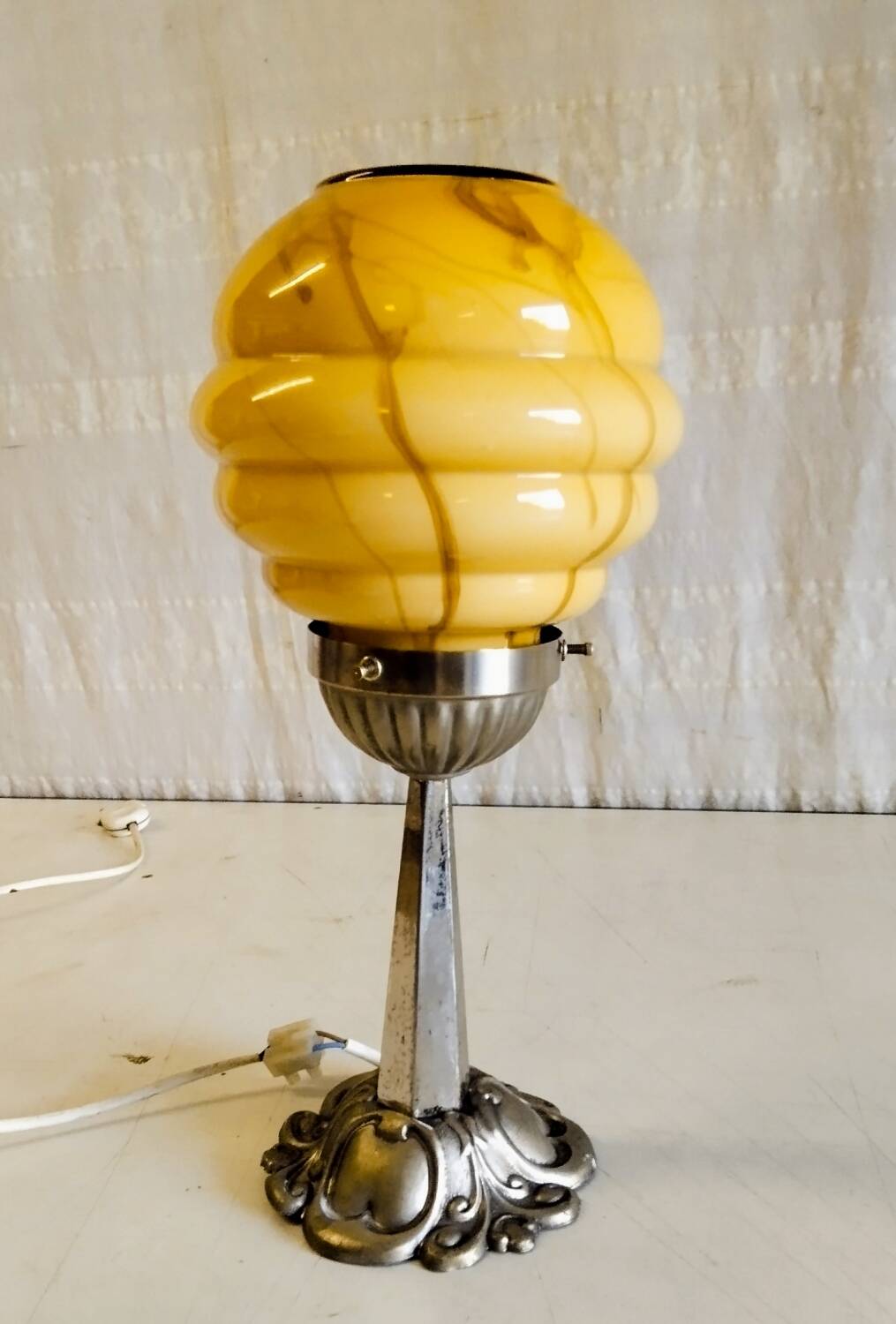 Art Deco opaline marbled globe suspension and aluminium mount - mid 20th century.
