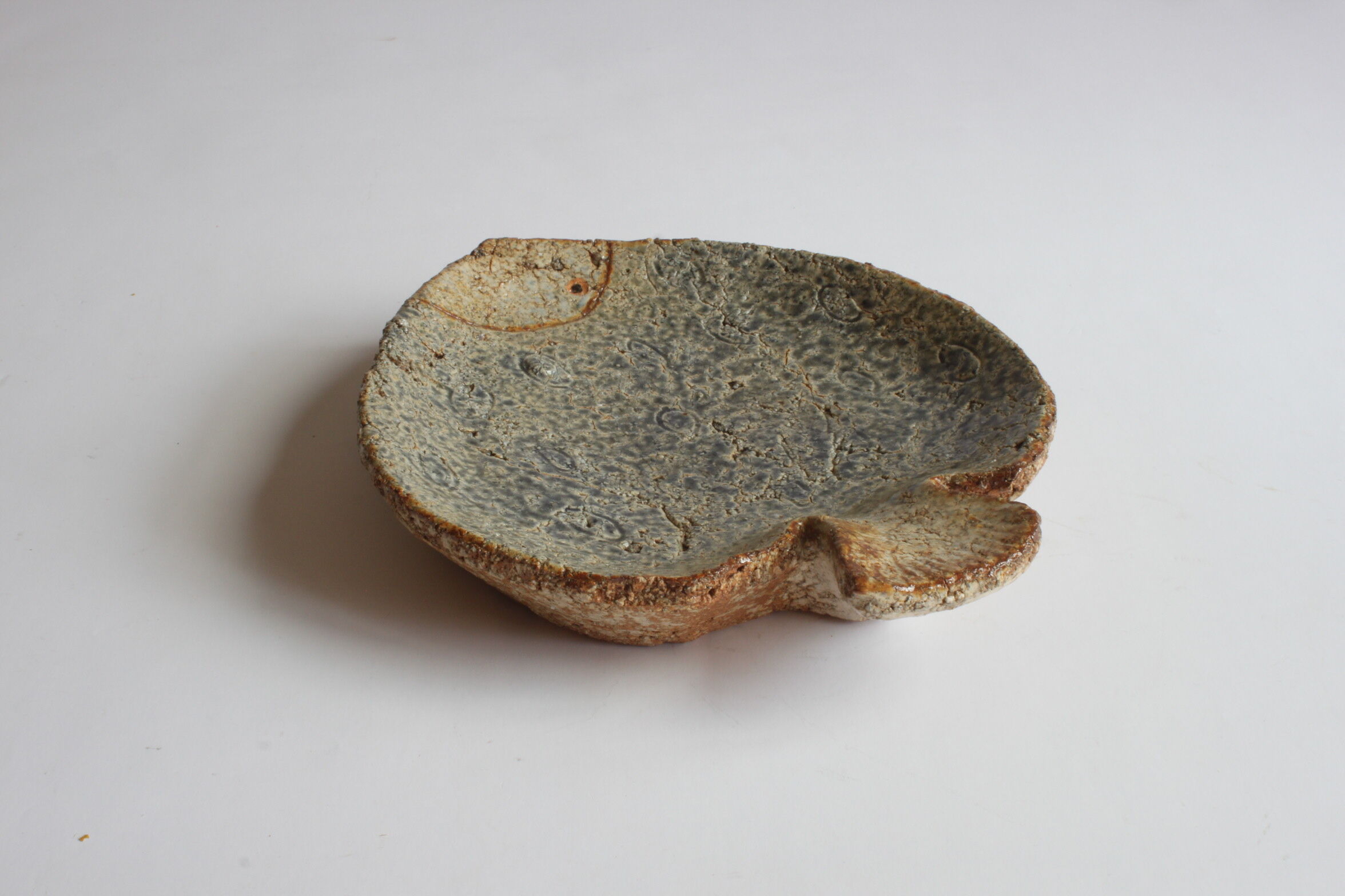 Fish shaped stoneware serving dish