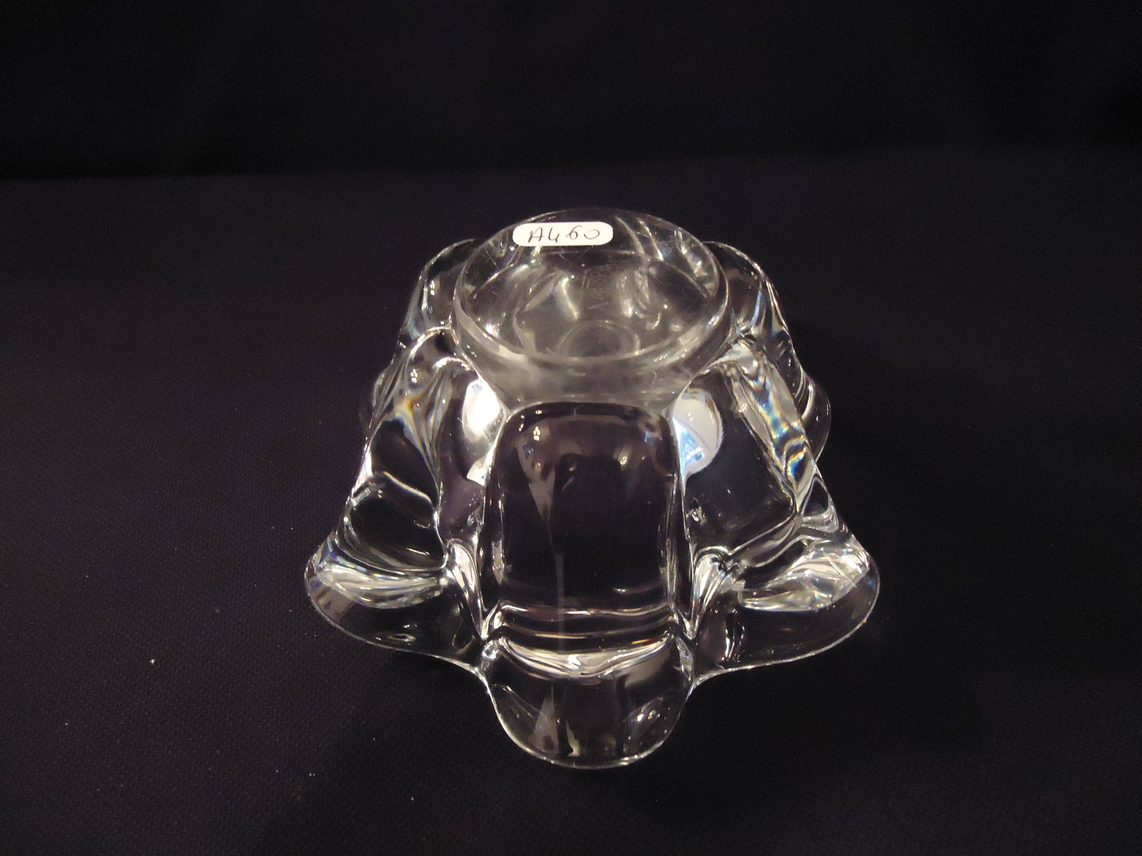Corolla-shaped ashtray and pocket tray, Vannes Le Chatel crystal.