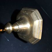 Antique octagonal candlestick in Regency bronze from the 19th century.